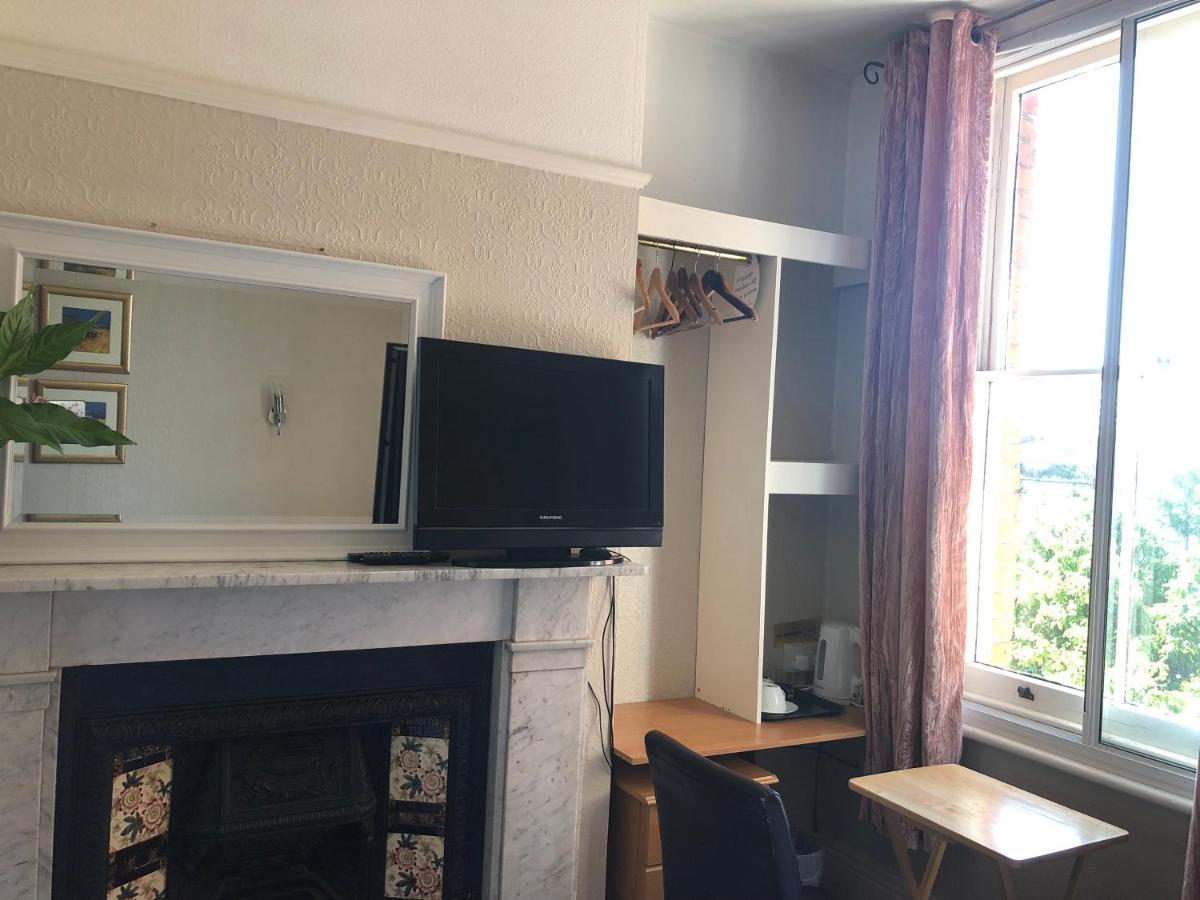 Bed and Breakfast Carena House Canterbury Exterior foto